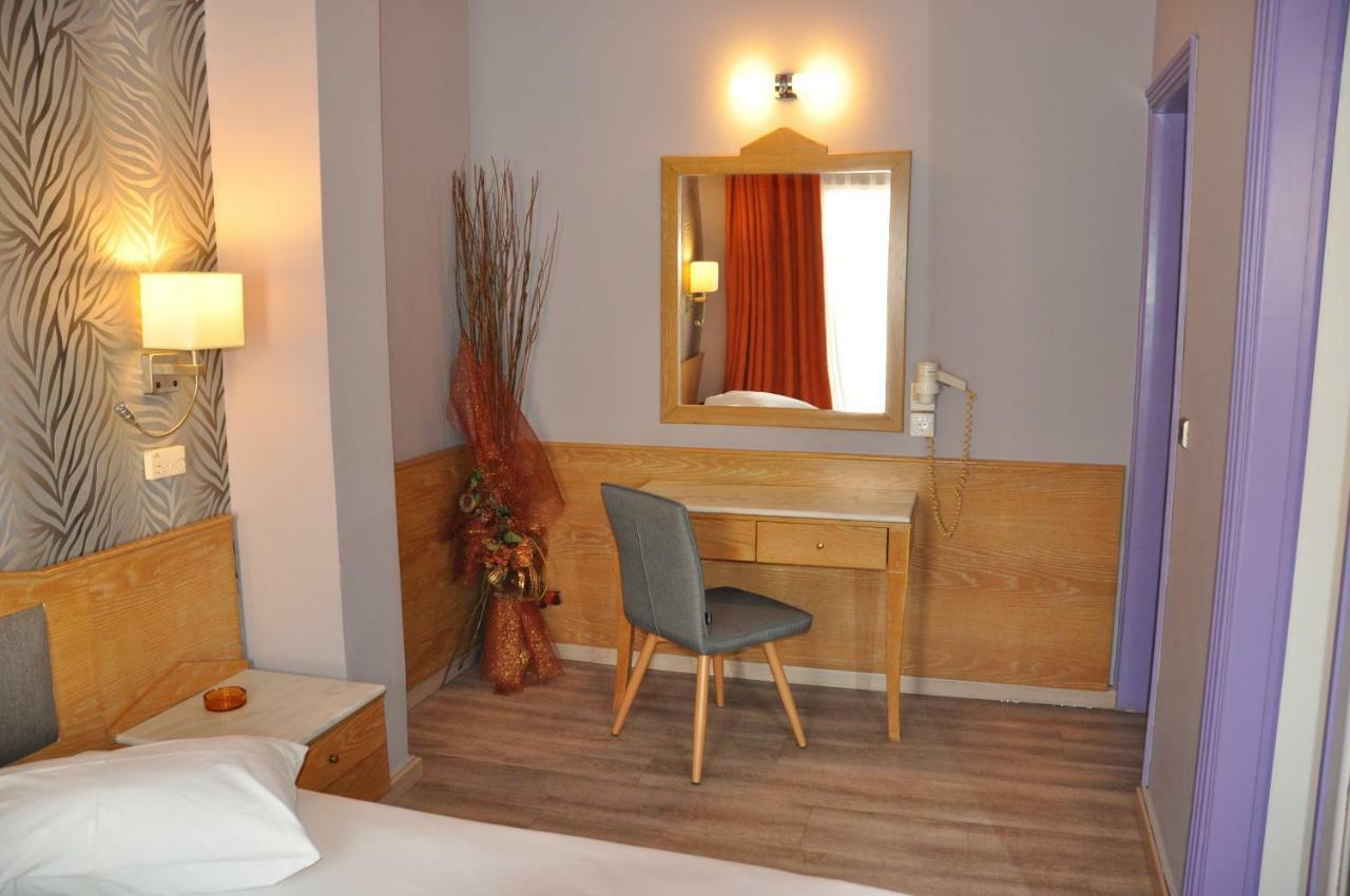 Eva Hotel พีเรียส ภายนอก รูปภาพ